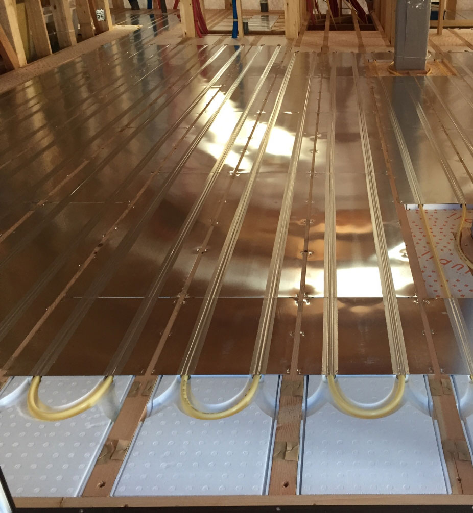 本物の床暖房の施工過程